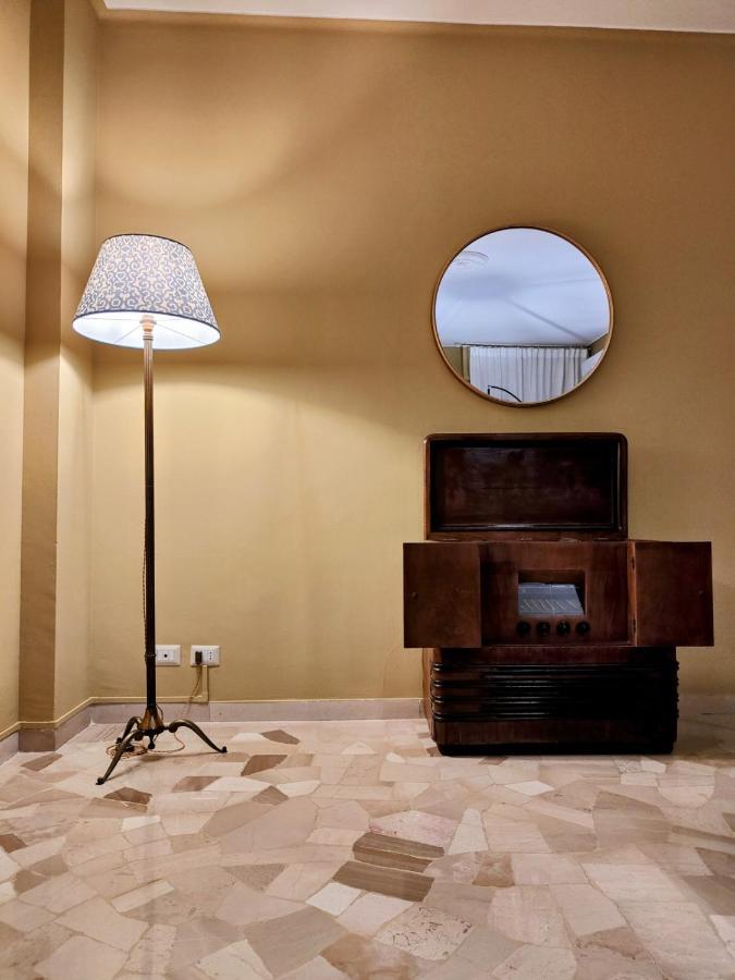 Lilly Apartment Florenz Exterior foto